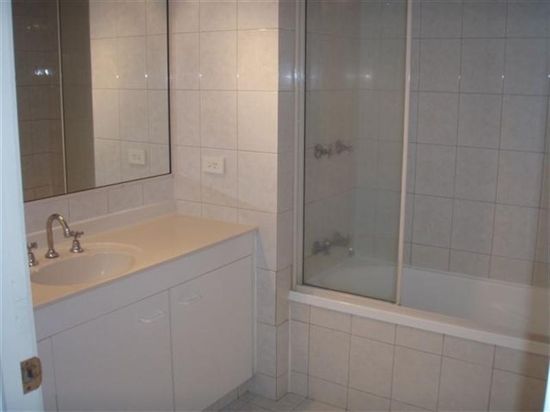 16/367 Margaret Street, Newtown QLD 4350