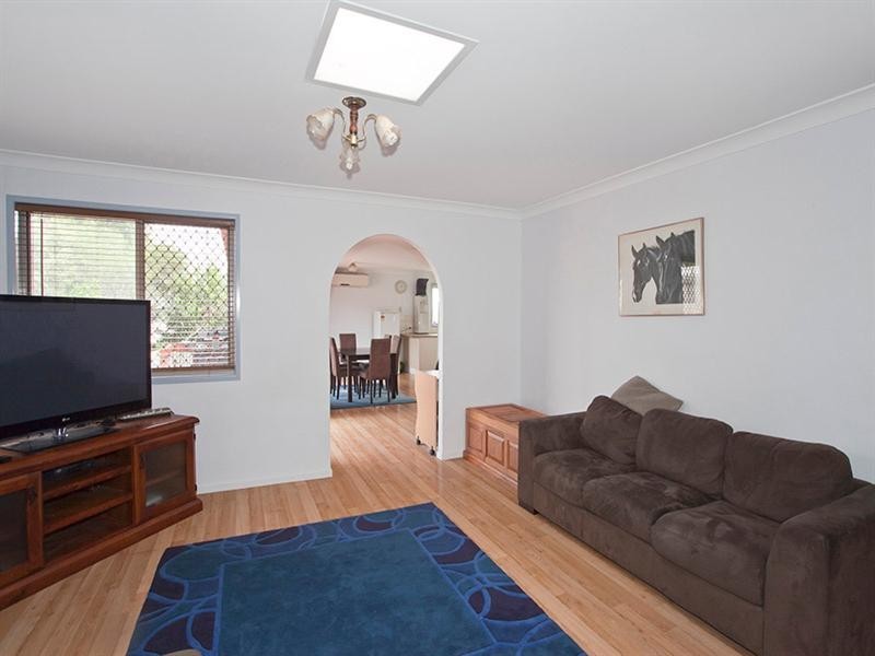 6 Bhutan Court, Newtown QLD 4350