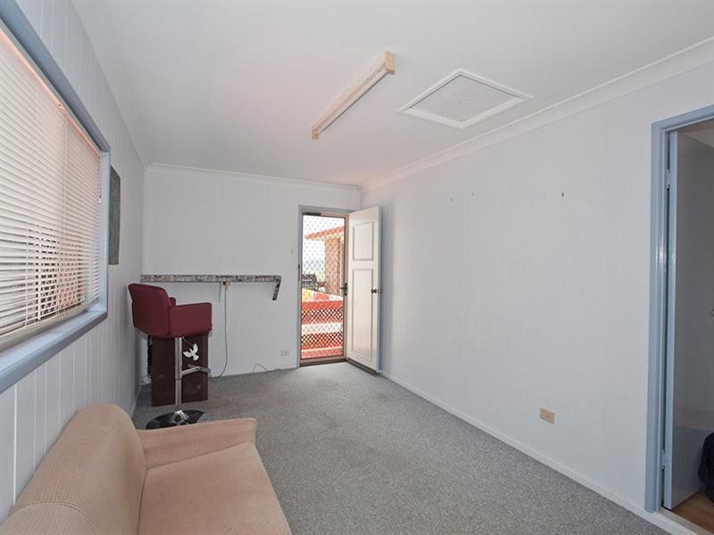 6 Bhutan Court, Newtown QLD 4350