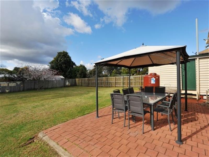 3 McCook Street, South Toowoomba QLD 4350