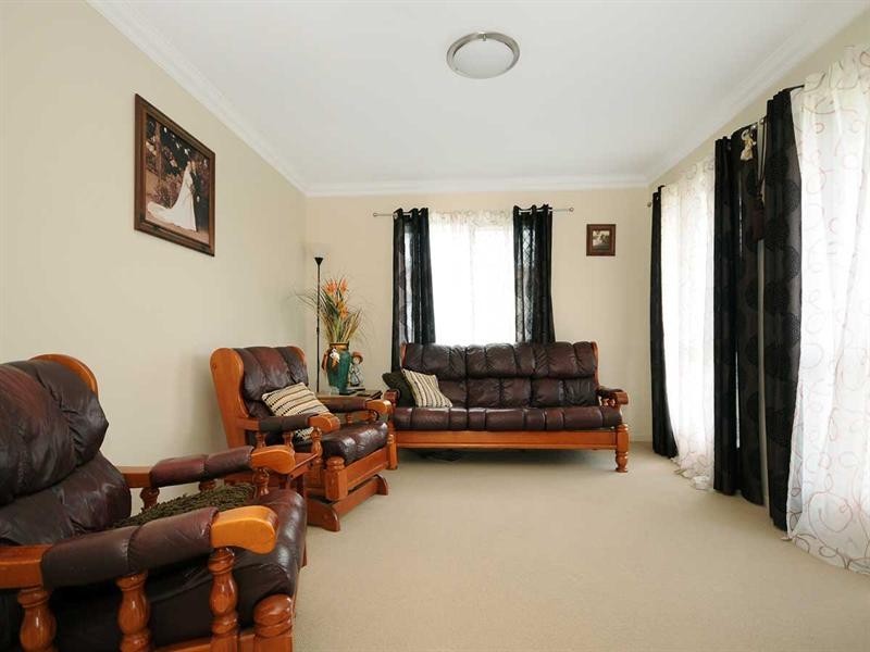 5 Woodville Court, Wyreema QLD 4352