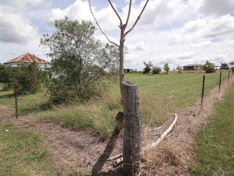 2 John Street, Southbrook QLD 4363