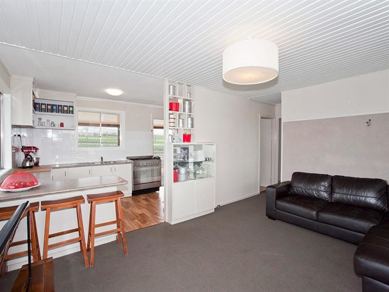 516 South Street, Glenvale QLD 4350