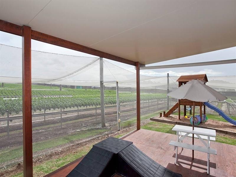 516 South Street, Glenvale QLD 4350