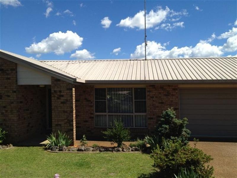 26 Horrocks Cresent, Kearneys Spring QLD 4350