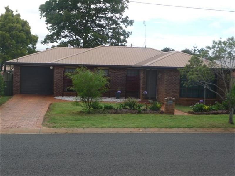 20 Broadfoot Street, Kearneys Spring QLD 4350