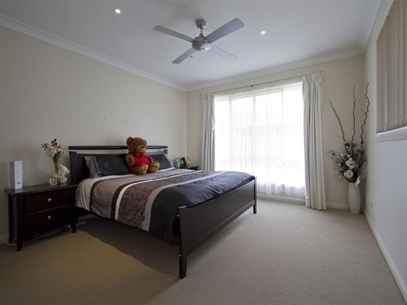6 Barambah Street, Glenvale QLD 4350