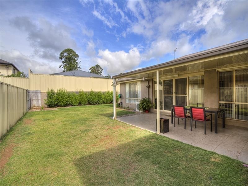 6 Barambah Street, Glenvale QLD 4350