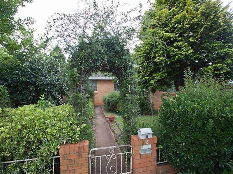 15 Dalgleish Street, South Toowoomba QLD 4350