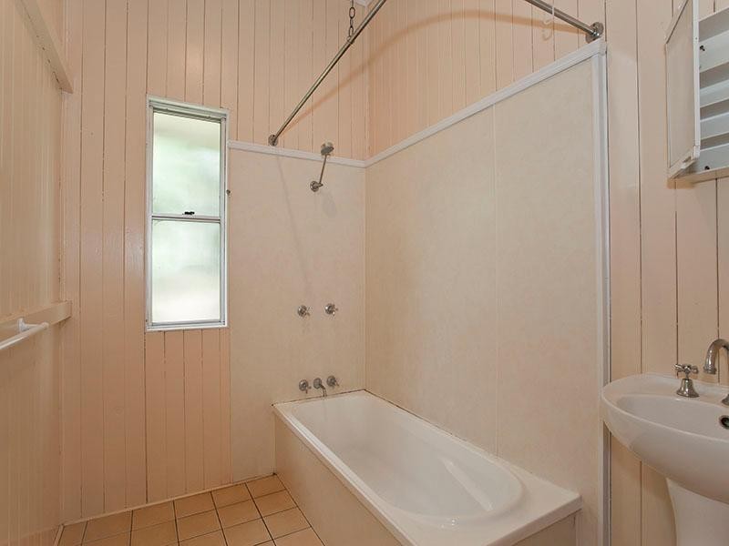 5 Victor Street, East Toowoomba QLD 4350