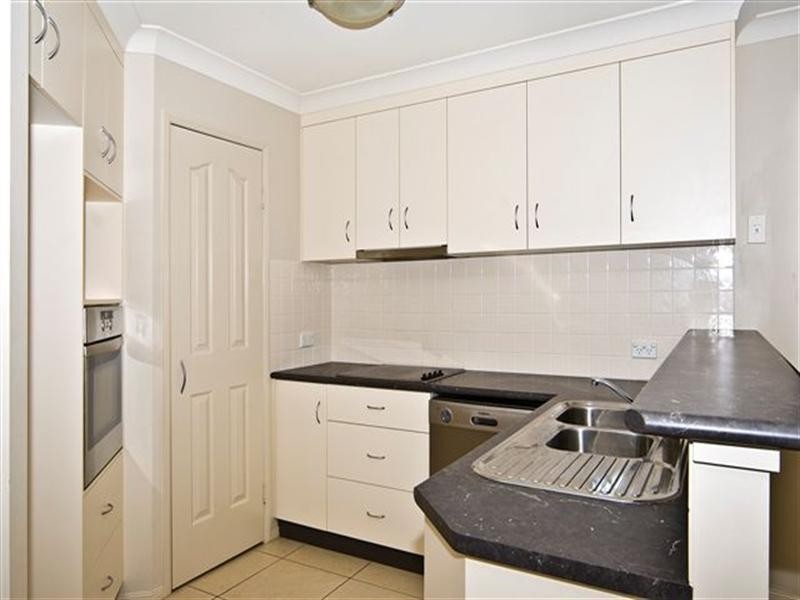 2/15 Gorman Street, Darling Heights QLD 4350