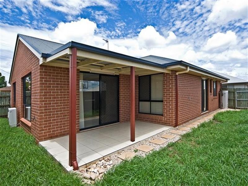 2/15 Gorman Street, Darling Heights QLD 4350