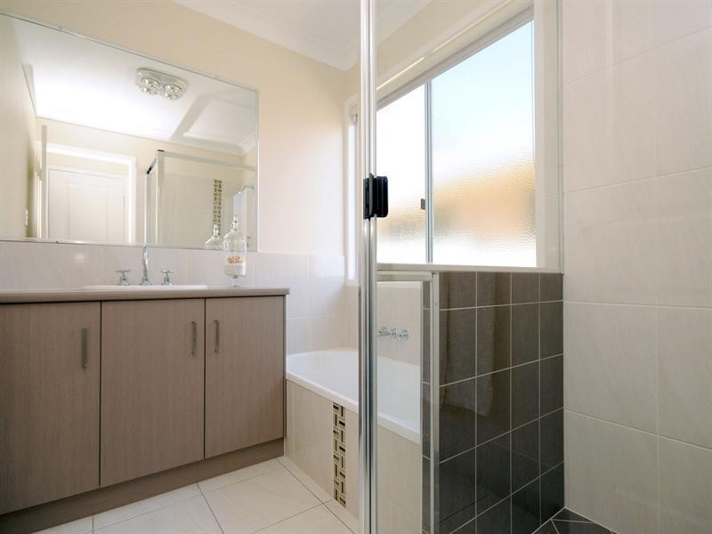 8a Jennings Street, South Toowoomba QLD 4350