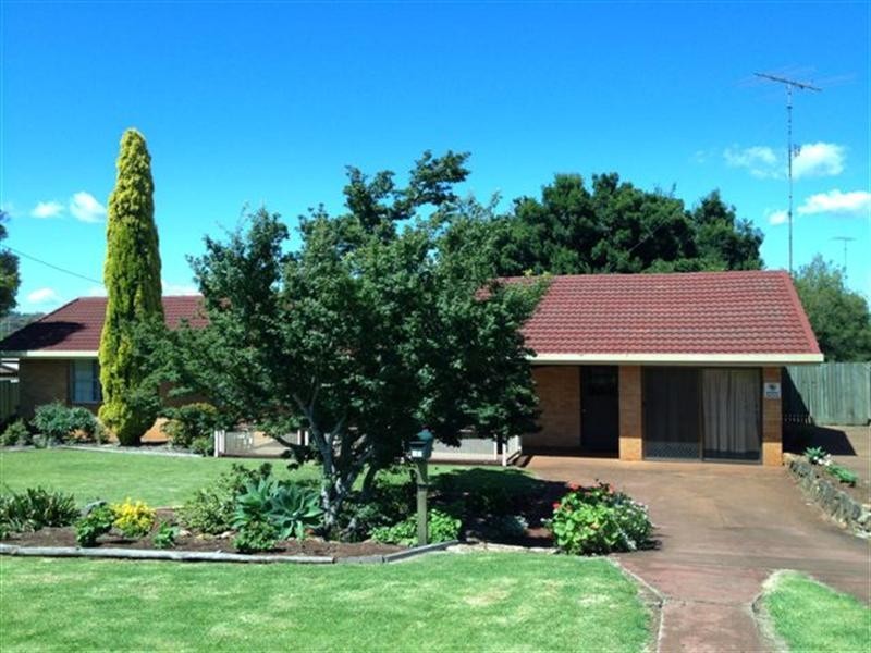 12 Brose Street, Drayton QLD 4350