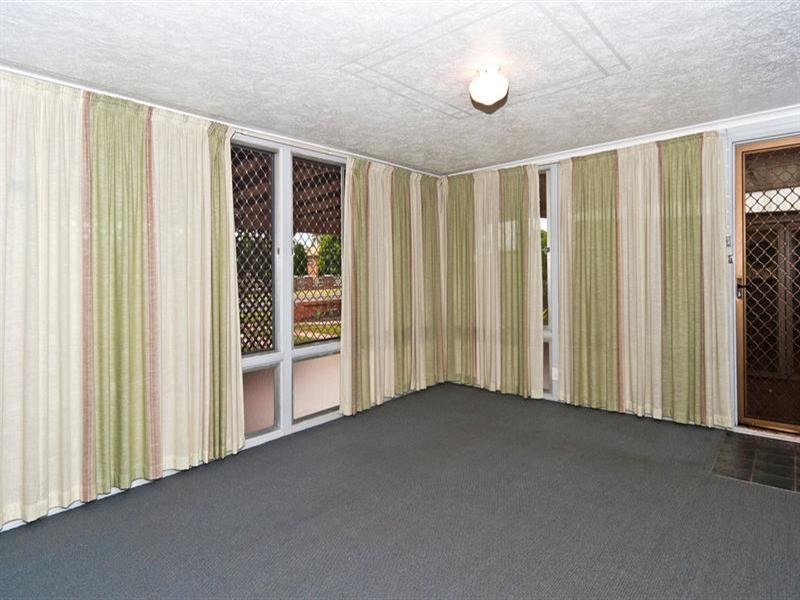 24 Sybyl Street, Harristown QLD 4350