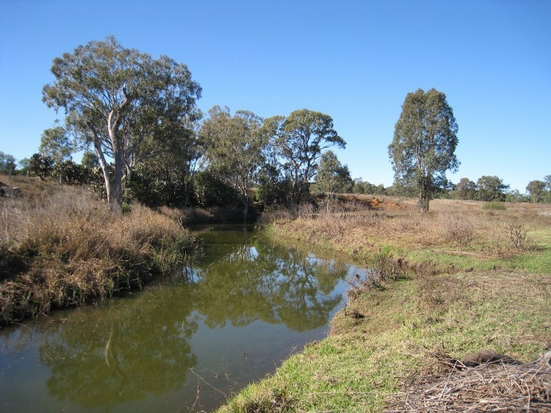 - Willis Road, Meringandan QLD 4352