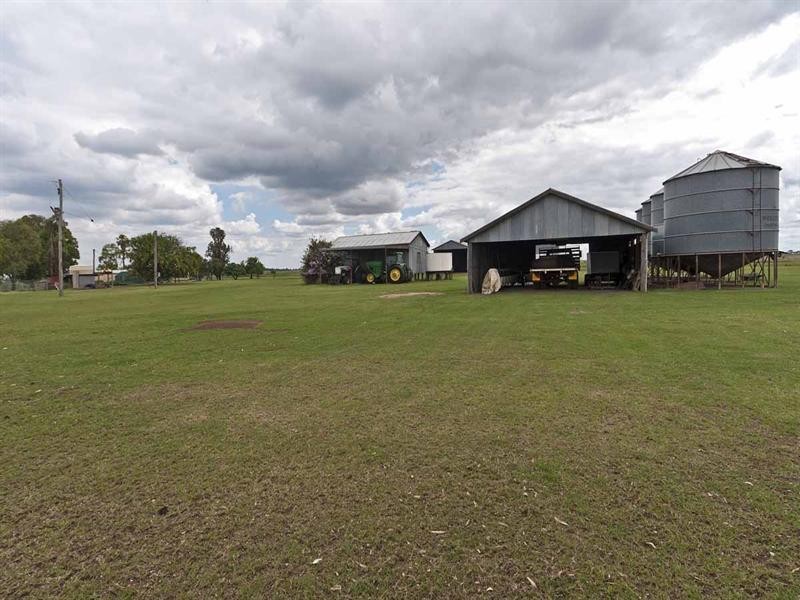 15704 Warrego Highway, Bowenville QLD 4404