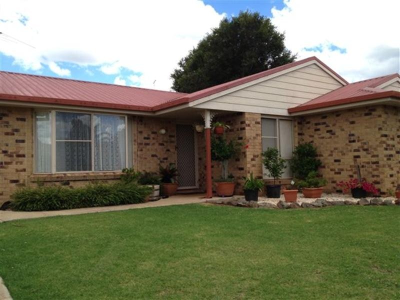 7 Ware Court, Darling Heights QLD 4350