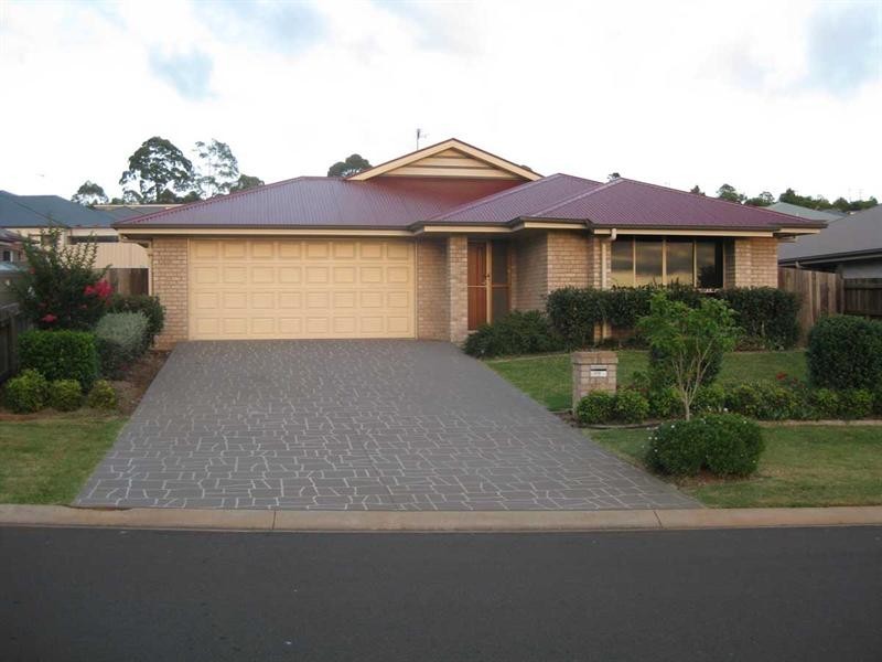 20 High Court Drive, Wilsonton Heights QLD 4350