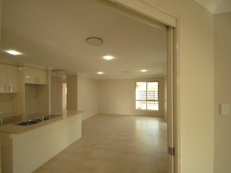 20 High Court Drive, Wilsonton Heights QLD 4350