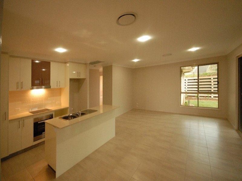 20 High Court Drive, Wilsonton Heights QLD 4350