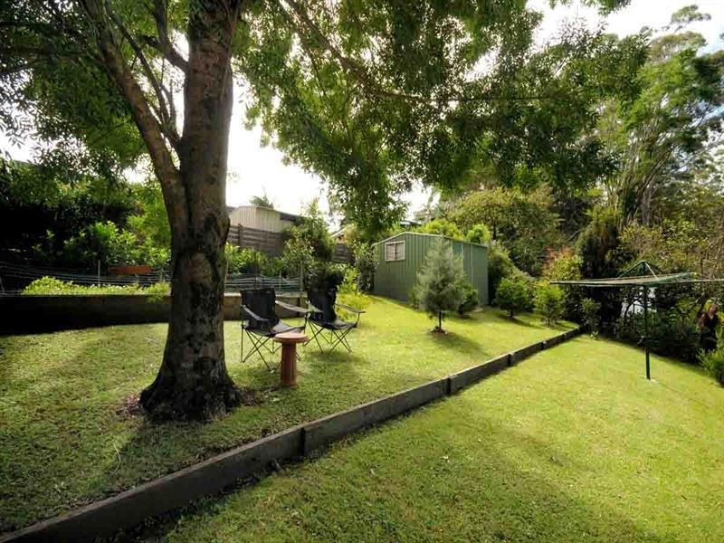 27 Amos Crescent, Mount Lofty QLD 4350
