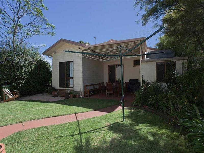 24 Ellis Street, Wilsonton QLD 4350