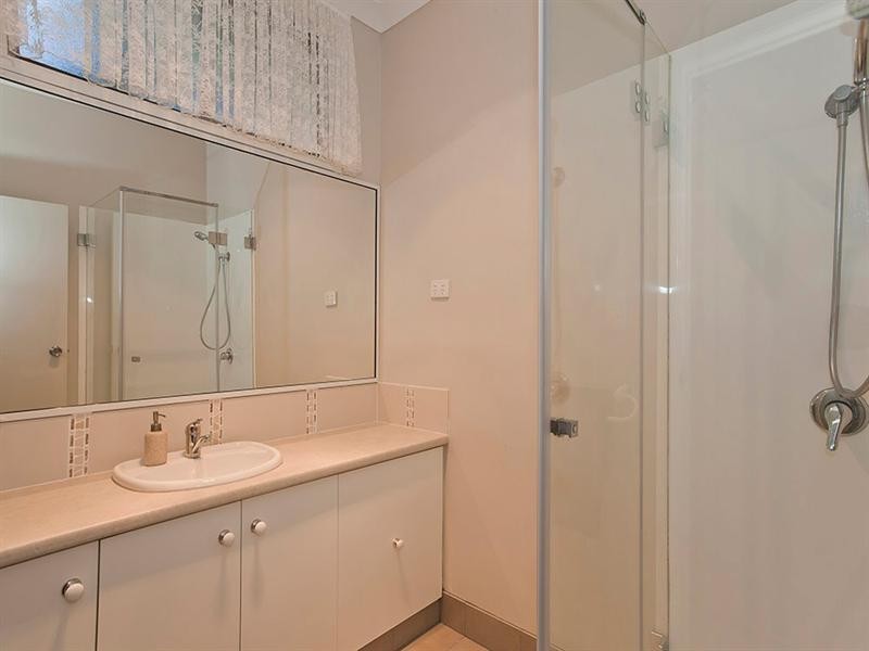 24 Ellis Street, Wilsonton QLD 4350
