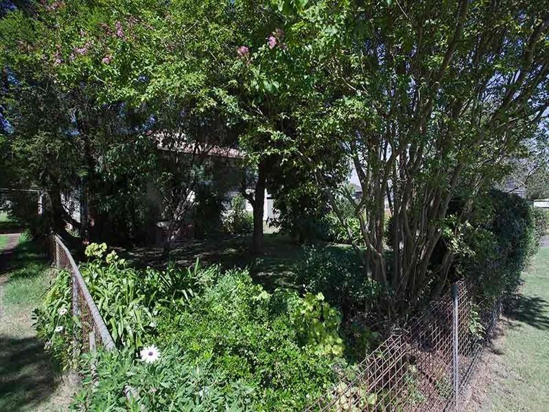 24 Ellis Street, Wilsonton QLD 4350