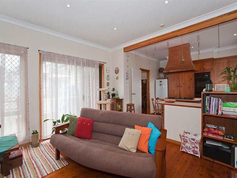 7 John Street, East Toowoomba QLD 4350