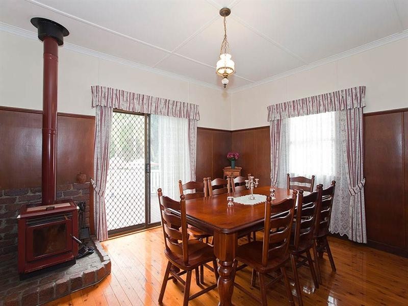 7 John Street, East Toowoomba QLD 4350