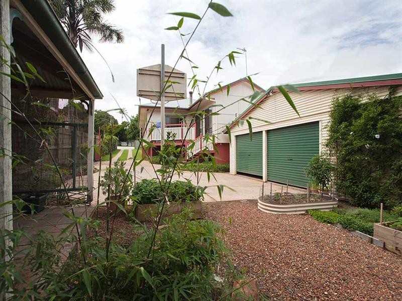 7 John Street, East Toowoomba QLD 4350