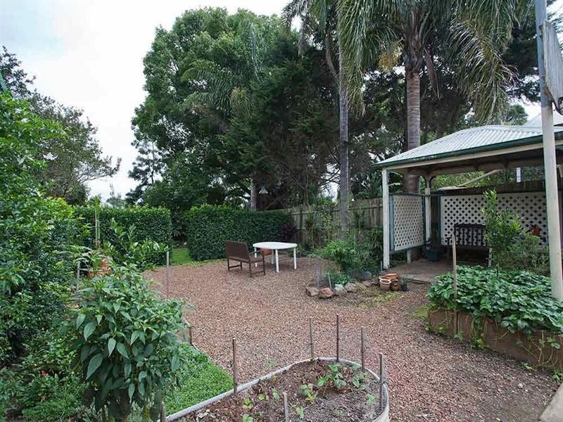 7 John Street, East Toowoomba QLD 4350