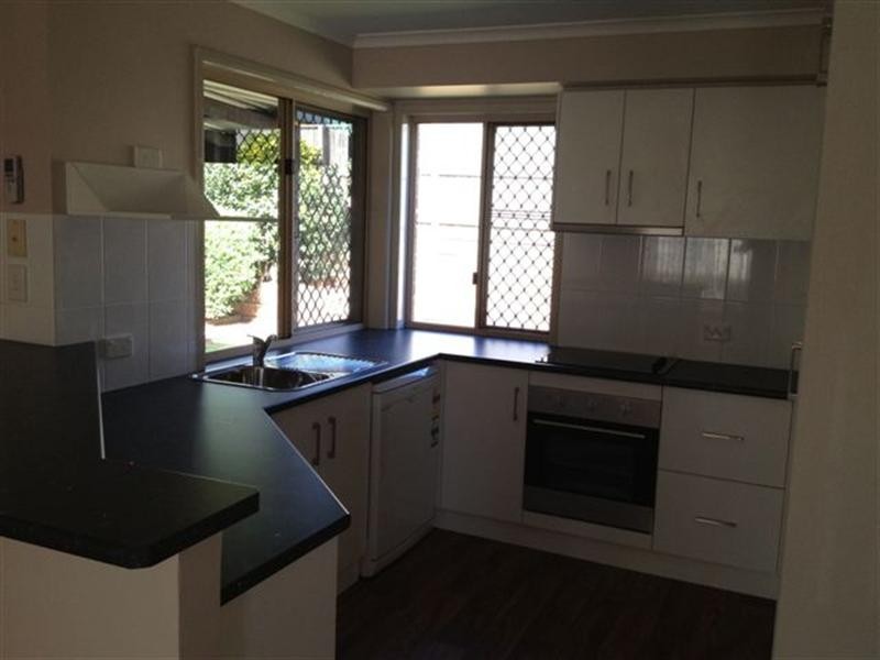 2 Dalzell Cresent, Darling Heights QLD 4350