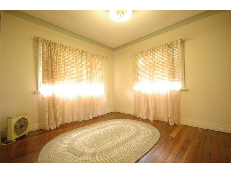 331 South Street, Harristown QLD 4350