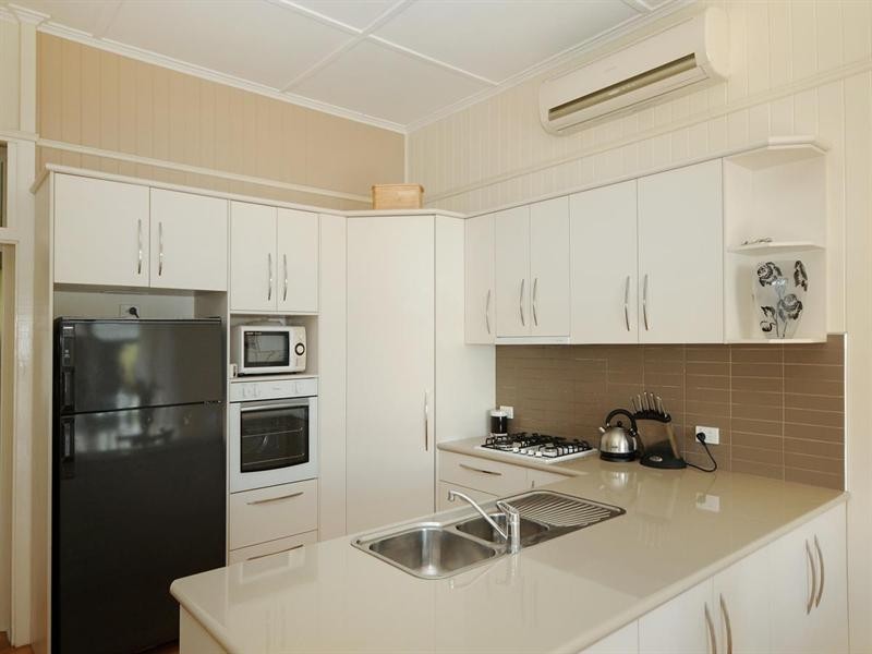 21 Second Avenue, Harristown QLD 4350