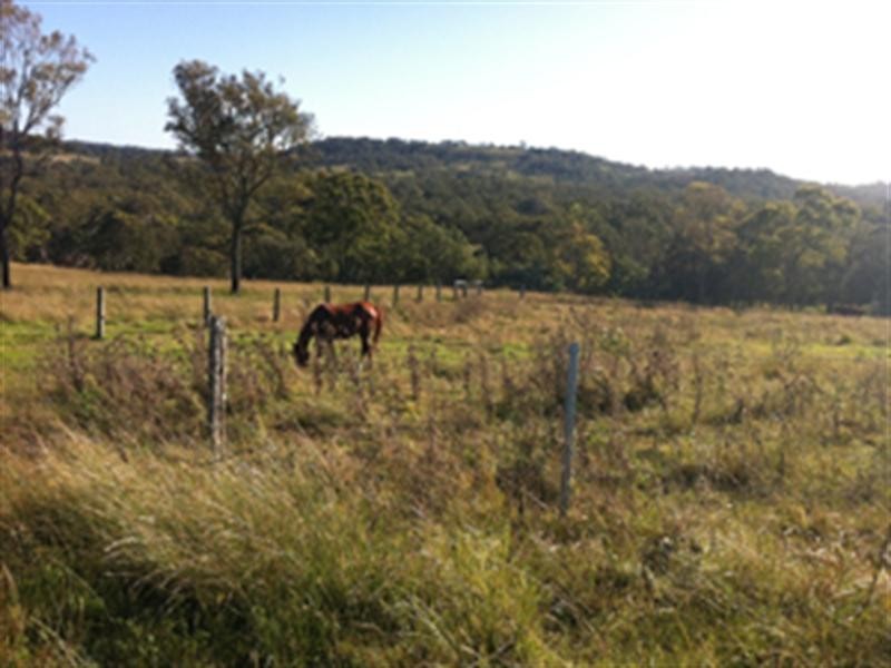 56 Walkers Spring Road, Preston QLD 4352