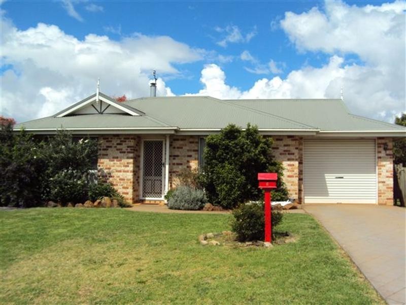 6 O’Beirne Street, Kearneys Spring QLD 4350