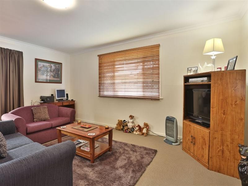 19 Tynedale Avenue, Newtown QLD 4350