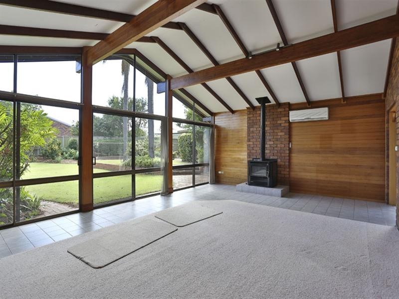 1 Ulm Court, Wilsonton QLD 4350