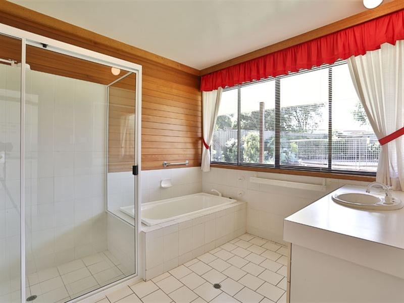 1 Ulm Court, Wilsonton QLD 4350