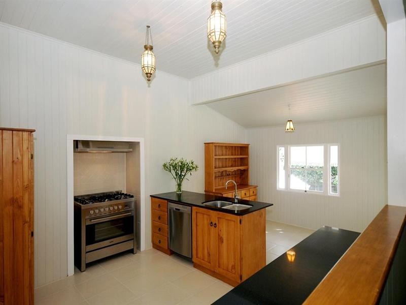 110 Jellicoe Street, North Toowoomba QLD 4350