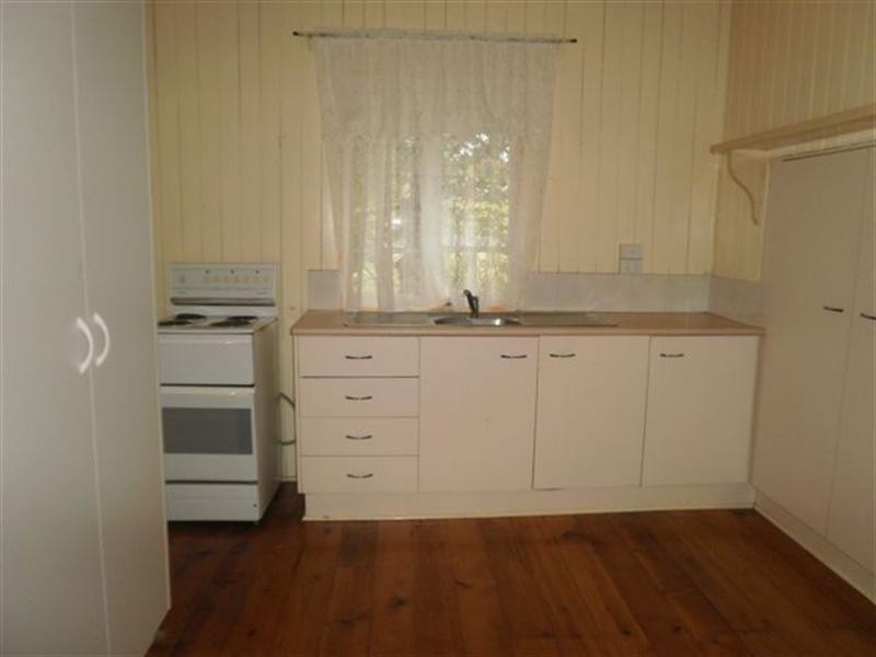 151 North Street, Rockville QLD 4350