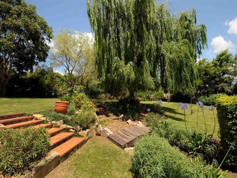 2 Grayson Court, Hodgson Vale QLD 4352