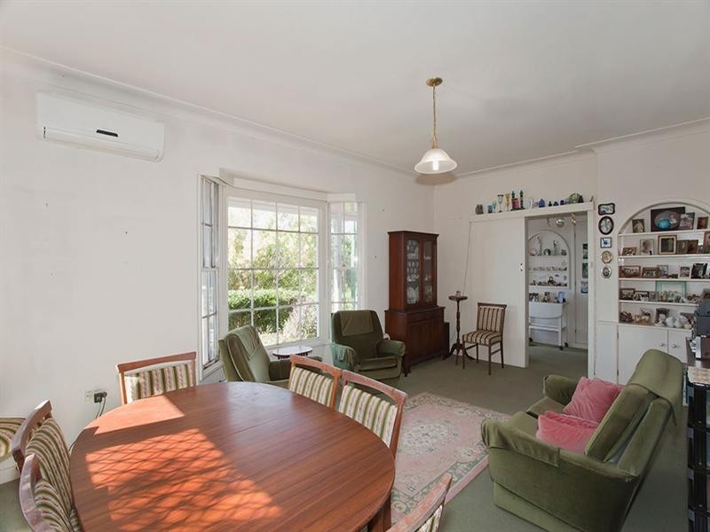 3A East Street, East Toowoomba QLD 4350