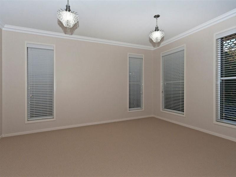 88 Hogg Street, Rockville QLD 4350