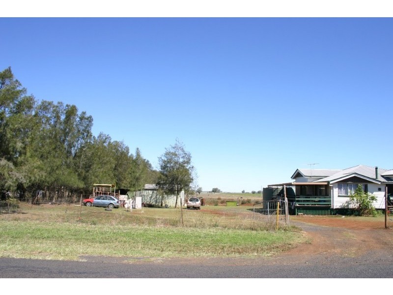 99 Bunkers Hill School Road, Westbrook QLD 4350