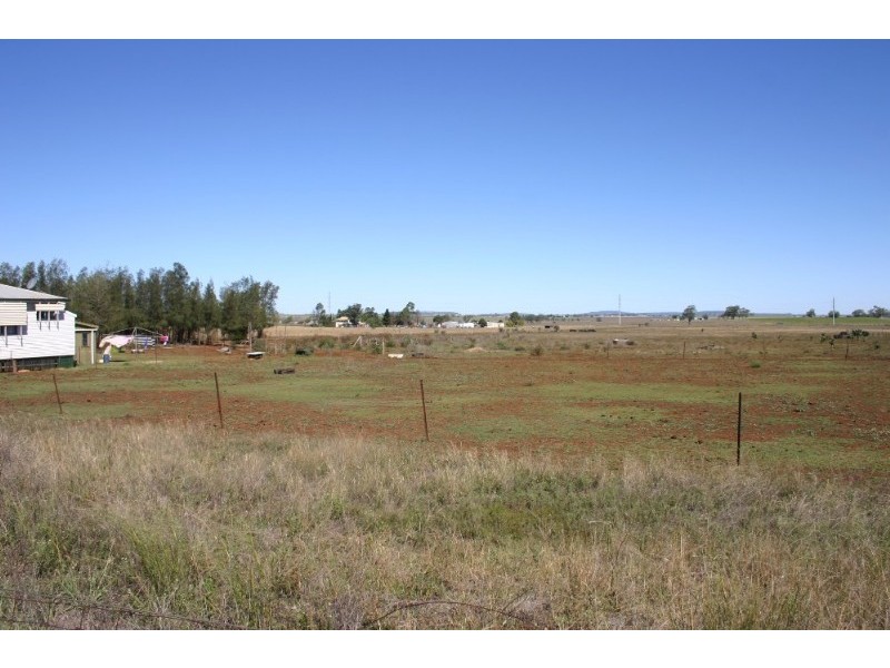 99 Bunkers Hill School Road, Westbrook QLD 4350