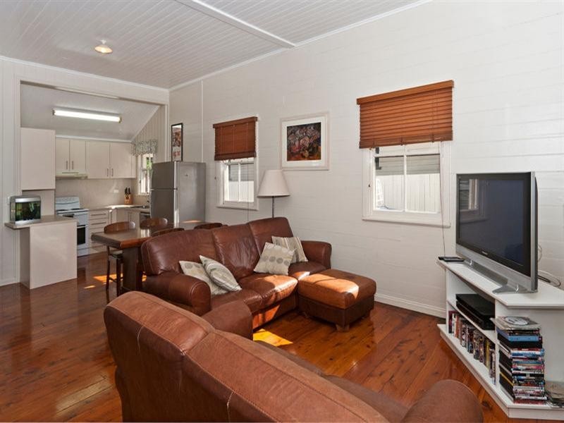 3 Trevethan Street, Mount Lofty QLD 4350