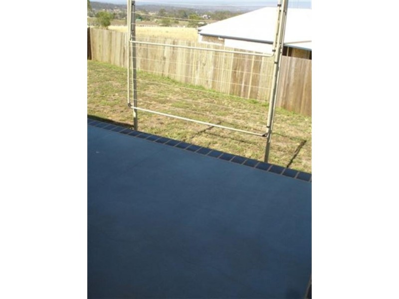 2/28 Cuttaburra, Glenvale QLD 4350